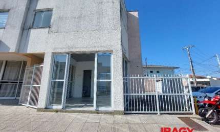 Ponto comercial com 1 sala para alugar na Rua José Cosme Pamplona, 2208, Bela Vista, Palhoça, 20 m2 por R$ 1.900
