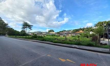 Terreno comercial para alugar na Rua José Antônio Pereira, Potecas, São José, 2680 m2 por R$ 5.000