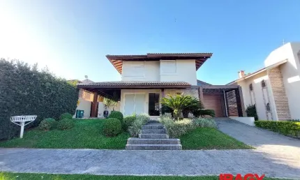 Excelente Casa 4 dormitório(s) em Jurerê Internacional - Florianópolis