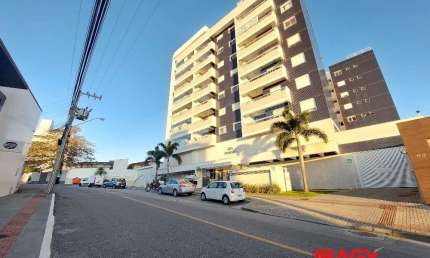 Excelente Apartamento 2 dormitório(s) em Capoeiras - Florianópolis
