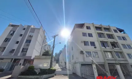Excelente Apartamento 3 dormitório(s) em Carvoeira - Florianópolis