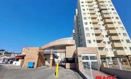 Excelente Apartamento 2 dormitório(s) em Areias - São José