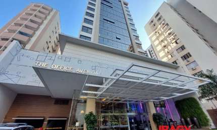 Sala comercial para alugar na Avenida Professor Othon Gama D'Eça, 677, Centro, Florianópolis, 46 m2 por R$ 3.500