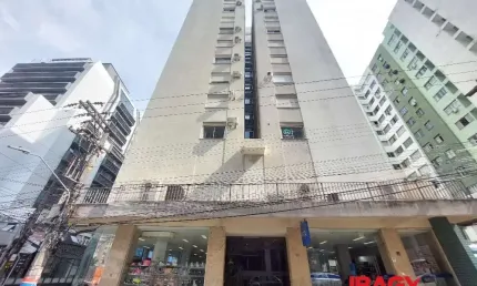 Excelente Apartamento 2 dormitório(s) em Centro - Florianópolis