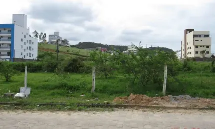 Terreno comercial para alugar na Rua José Rafael Freitas, Areias, São José, 360 m2 por R$ 1.080