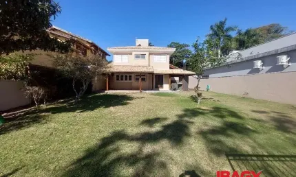 Excelente Casa 2 dormitório(s) em Lagoa da Conceição - Florianópolis