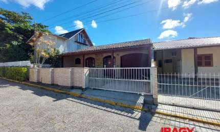 Excelente Casa 3 dormitório(s) em São Miguel (Guaporanga) - Biguaçu