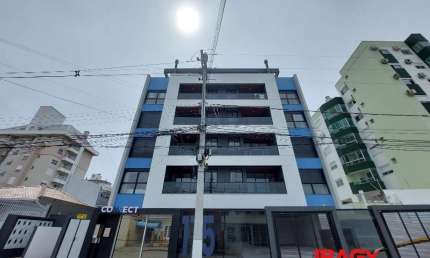 Apartamento com 2 quartos para alugar na Rua Juvêncio Costa, 175, Trindade, Florianópolis, 65 m2 por R$ 4.200