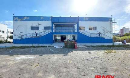 Prédio com 57 salas para alugar na Rua João Pereira dos Santos, 305, Ponte do Imaruim, Palhoça, 5000 m2 por R$ 110.000