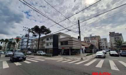 Apartamento com 4 quartos para alugar na Rua Manoel Félix Cardoso, 194, Abraão, Florianópolis, 157 m2 por R$ 3.500