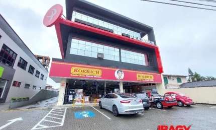 Sala comercial com 2 salas para alugar na Avenida Bom Jesus de Nazaré, 935, Aririu, Palhoça, 49 m2 por R$ 2.500