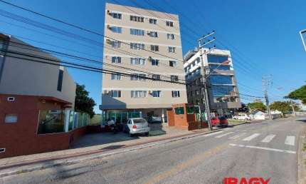 Excelente Apartamento 2 dormitório(s) em Roçado - São José