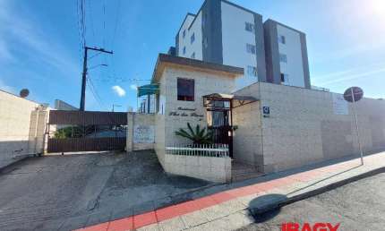 Excelente Apartamento 2 dormitório(s) em Serraria - São José