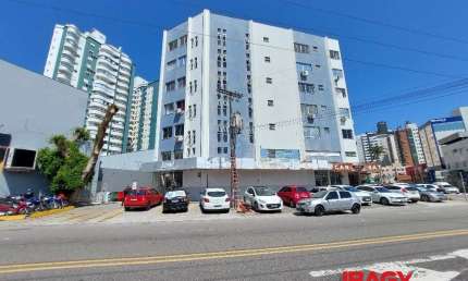 Ponto comercial para alugar na Avenida Josué Di Bernardi, 327, Campinas, São José