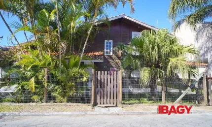 Excelente Casa 3 dormitório(s) em Ingleses do Rio Vermelho - Florianópolis