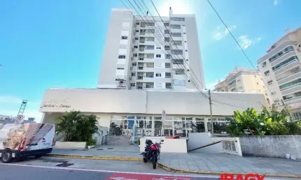 Excelente Apartamento 2 dormitório(s) em Abraão - Florianópolis
