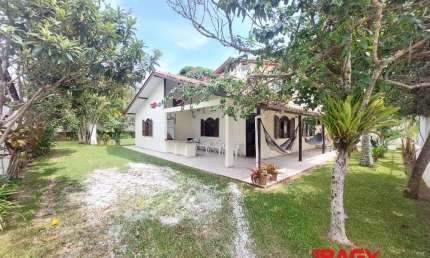 Casa com 6 quartos para alugar na Bem-Te-Vi, 65, Ingleses do Rio Vermelho, Florianópolis, 180 m2 por R$ 8.000