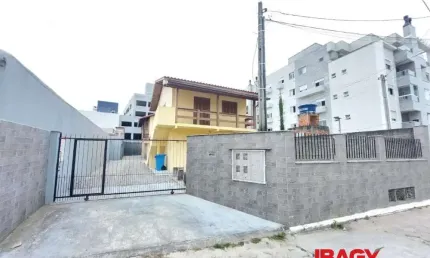 Excelente casa 2 dormitório(s) em ingleses do rio vermelho - florianópolis