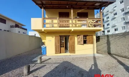 Excelente casa 2 dormitório(s) em ingleses do rio vermelho - florianópolis