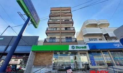 Excelente Apartamento 2 dormitório(s) em Barreiros - São José