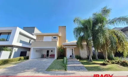 Casa em condomínio fechado com 4 quartos para alugar na Rua dos Carijós, 50, Santa Mônica, Florianópolis, 392 m2 por R$ 21.000