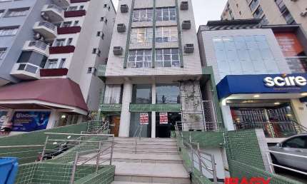 Oportunidade! Salas/Conjuntos em Centro - Florianópolis