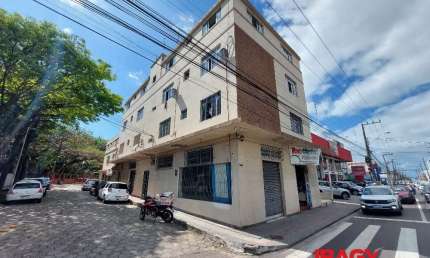 Ponto comercial para alugar na Avenida Josué Di Bernardi, 615, Campinas, São José