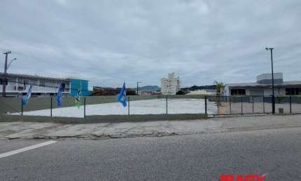Ponto comercial com 2 salas para alugar na Rua Adélio Longo, 784, Fazenda Santo Antônio, São José, 158 m2 por R$ 12.000