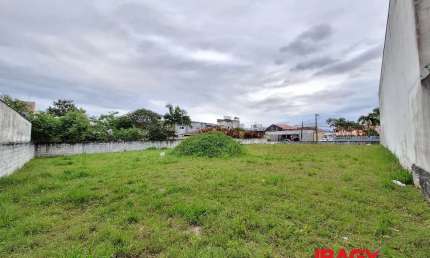 Terreno comercial para alugar na Rua Roberto Sell, 01, Centro, Palhoça, 1124 m2 por R$ 5.500