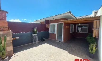 Excelente casa 2 dormitório(s) em bela vista - palhoça