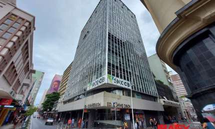 Oportunidade! Salas/Conjuntos em Centro - Florianópolis