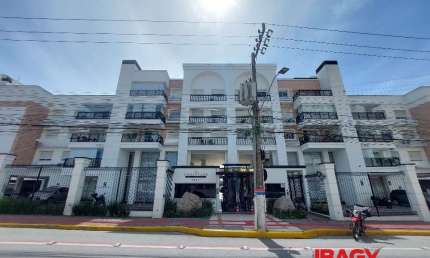 Excelente Apartamento 2 dormitório(s) em Abraão - Florianópolis