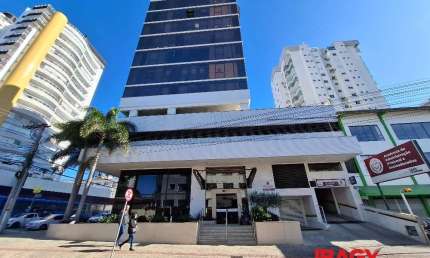 Oportunidade! Salas/Conjuntos em Estreito - Florianópolis