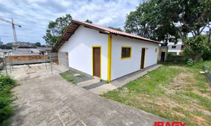 Casa com 3 quartos para alugar na Travessa Calêndula, 128, Ingleses do Rio Vermelho, Florianópolis, 100 m2 por R$ 3.400