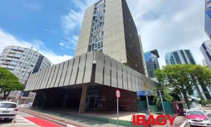 Oportunidade! Salas/Conjuntos em Centro - Florianópolis