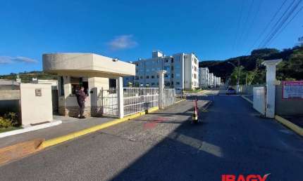 Excelente Apartamento 2 dormitório(s) em Fundos - Biguaçu