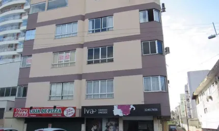 Excelente Apartamento 2 dormitório(s) em Abraão - Florianópolis