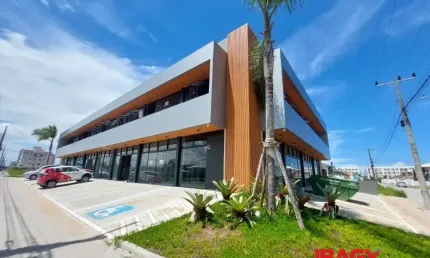 Sala comercial com 2 salas para alugar na Avenida Aleixo Alves de Souza, 1453, Nova Palhoça, Palhoça, 159 m2 por R$ 4.990