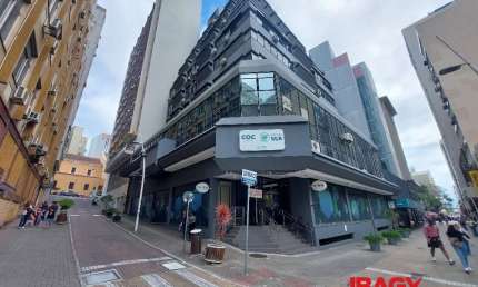 Oportunidade! Salas/Conjuntos em Centro - Florianópolis