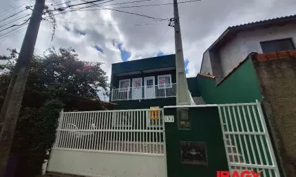Kitnet / Stúdio para alugar na Tenente Neri Benigno Emerim, 191, Ribeirão da Ilha, Florianópolis, 23 m2 por R$ 1.800