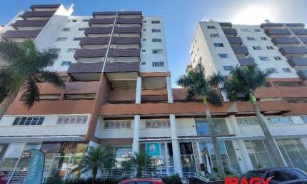 Apartamento com 2 quartos para alugar na Rua Cônego Rodolfo Machado, 1098, Rio Caveiras, Biguaçu