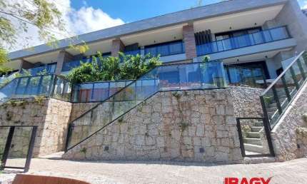 Casa em condomínio fechado com 3 quartos para alugar na Rua Laurindo Januário da Silveira, 954, Lagoa da Conceição, Florianópolis, 246 m2 por R$ 16.900