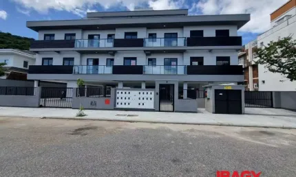 Apartamento com 1 quarto para alugar na Avenida dos Jerivás, 540, Cachoeira do Bom Jesus, Florianópolis, 37 m2 por R$ 1.800