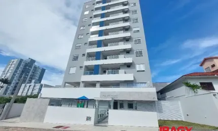 Excelente Apartamento 2 dormitório(s) em Barreiros - São José