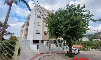 Apartamento com 2 quartos para alugar na Servidão Corintians, 300, Pantanal, Florianópolis, 63 m2 por R$ 3.350