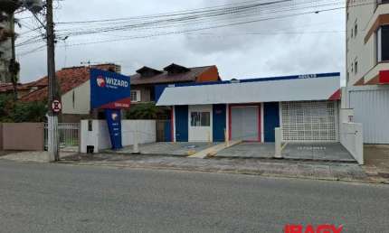 Ponto comercial para alugar na Rua Prefeito Leopoldo Freiberger, 501, Centro, Biguaçu, 270 m2 por R$ 16.000