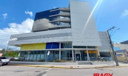 Sala comercial para alugar na Nirberto Haase Esq. R. Byron Barcellos, 100, Santa Mônica, Florianópolis, 136 m2 por R$ 9.300
