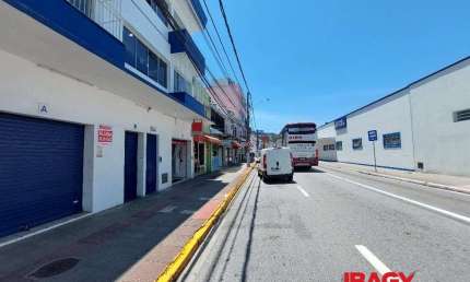 Apartamento com 2 quartos para alugar na Rua Francisco Tolentino, 564, Centro, Florianópolis, 64 m2 por R$ 1.900