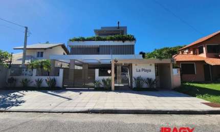 Apartamento com 2 quartos para alugar na Rua Otávio Cruz, 30, Novo Campeche, Florianópolis, 30 m2 por R$ 3.900