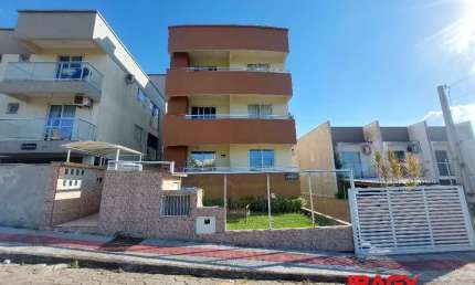 Apartamento com 2 quartos para alugar na AUGUSTA RODRIGUES PULCENO, 64, Serraria, São José, 68 m2 por R$ 2.500
